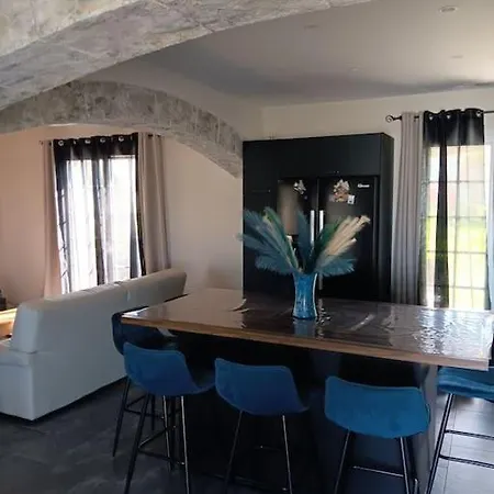 La Des Jonquilles Villa *