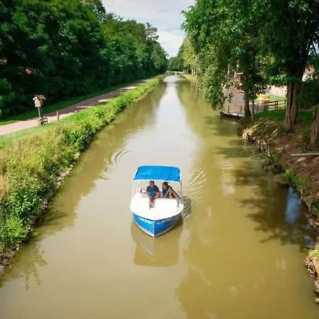 La Des Jonquilles Villa *